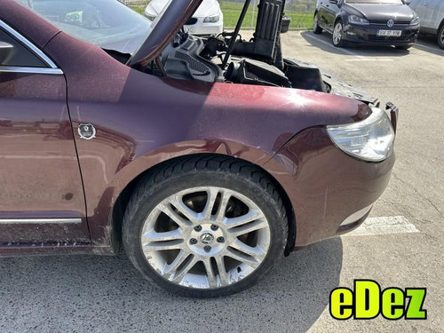 Aripa fata dreapta culoare rosso brunello metallic lf3x Skoda Superb 2 (2008-2013)