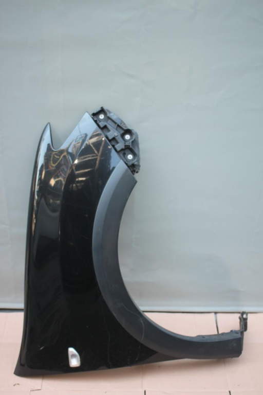 Aripa fata dreapta Dacia Sandero 2 2012-2017