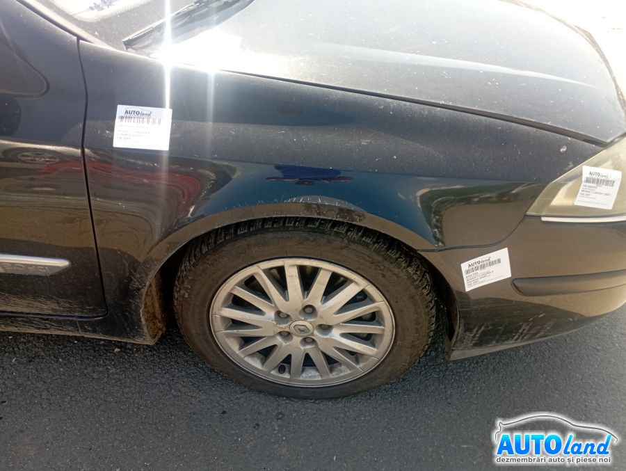 Aripa Fata Dreapta Facelift Renault LAGUNA II Grandtour KG0/1 2001