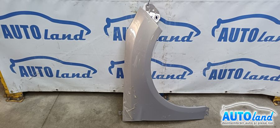Aripa Fata Dreapta Ford FOCUS III 2011