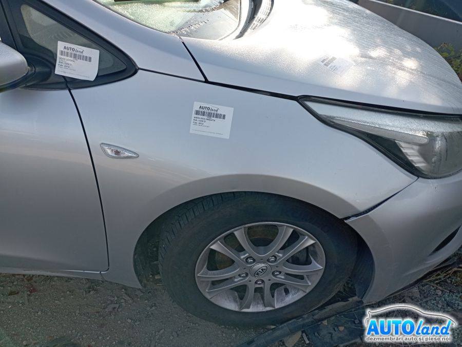 Aripa Fata Dreapta Kia CEE'D 2012