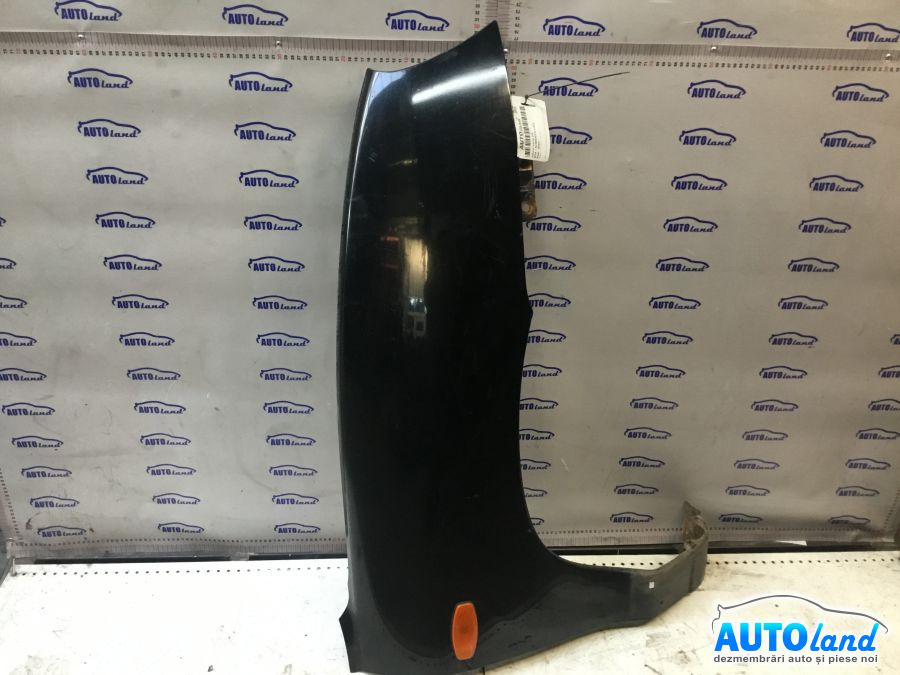 Aripa Fata Dreapta Kia SORENTO JC 2002
