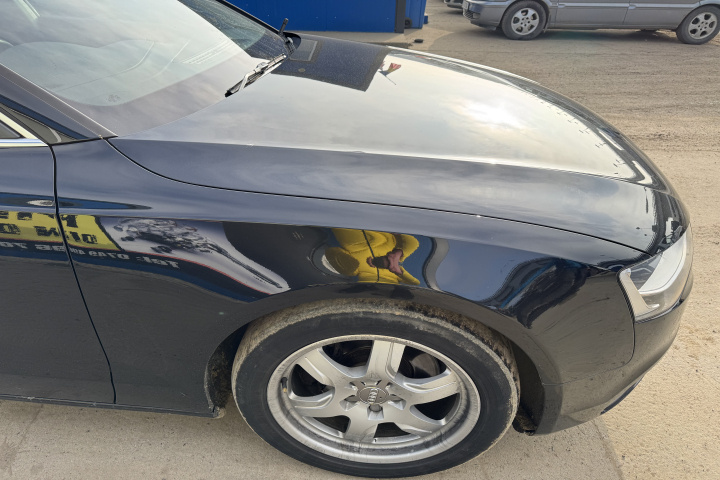 Aripa fata dreapta LY9B Audi A5 8T [facelift] [2011 - 2016]