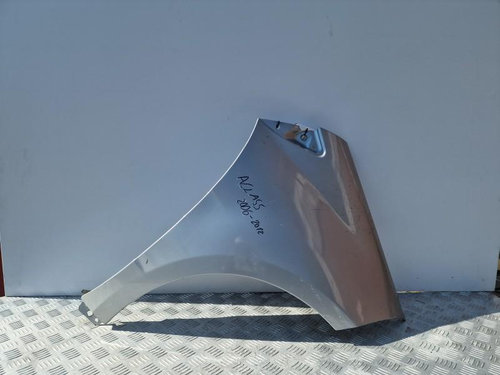 Aripa fata dreapta Mercedes A-Class 2004-2012 W169