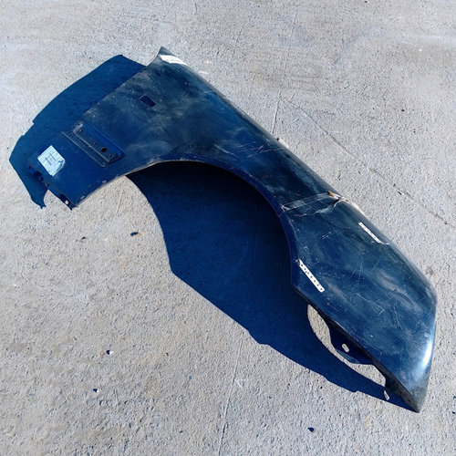 Aripa Fata Dreapta Mercedes-Benz E-Class (W210) 1995-2003 Negru 13110111, 38241656 Rhibo