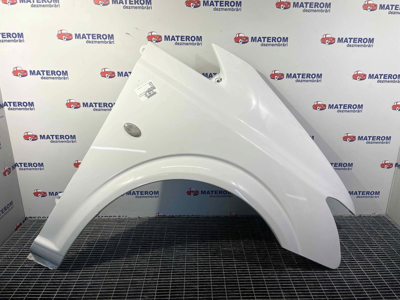 ARIPA FATA DREAPTA MERCEDES VITO VITO - - (2010 2014)