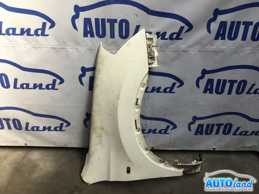 Aripa Fata Dreapta Model cu Bandou Nissan QASHQAI J10,JJ10 2007