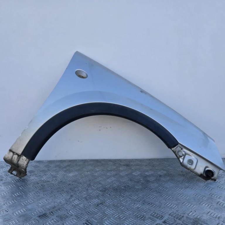 Aripa fata dreapta Opel Corsa C facelift 2003-2006