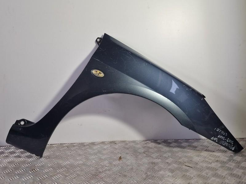 Aripa fata dreapta Peugeot 307 2001-2008