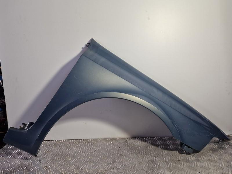 Aripa fata dreapta Renault Laguna 2 facelift 2005-2007