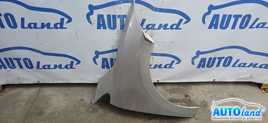 Aripa Fata Dreapta Renault MEGANE III Hatchback BZ0/1 2008