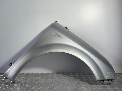 Aripa fata dreapta Renault Scenic 2 2003-2009