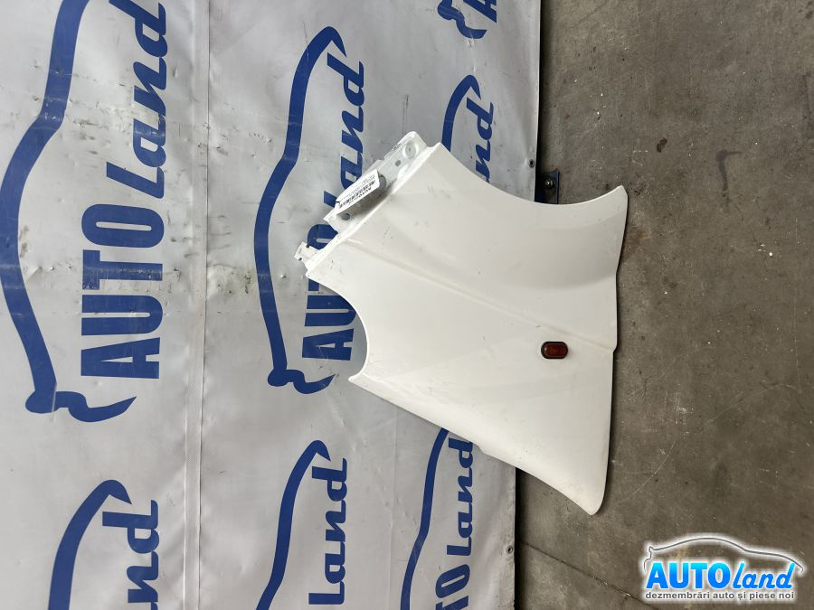 Aripa Fata Dreapta Renault TRAFIC II bus JL 2001