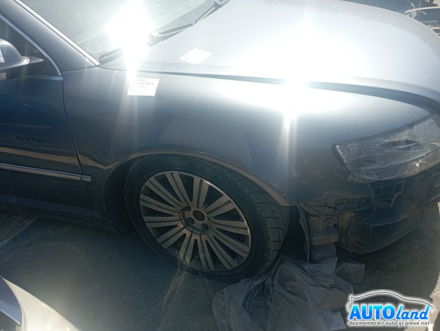 Aripa Fata Dreapta Volkswagen PHAETON 3D2 2002