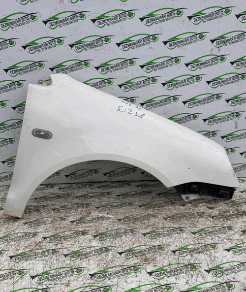 Aripa fata dreapta Volkswagen VW Polo 4 9N [2001 - 2005]