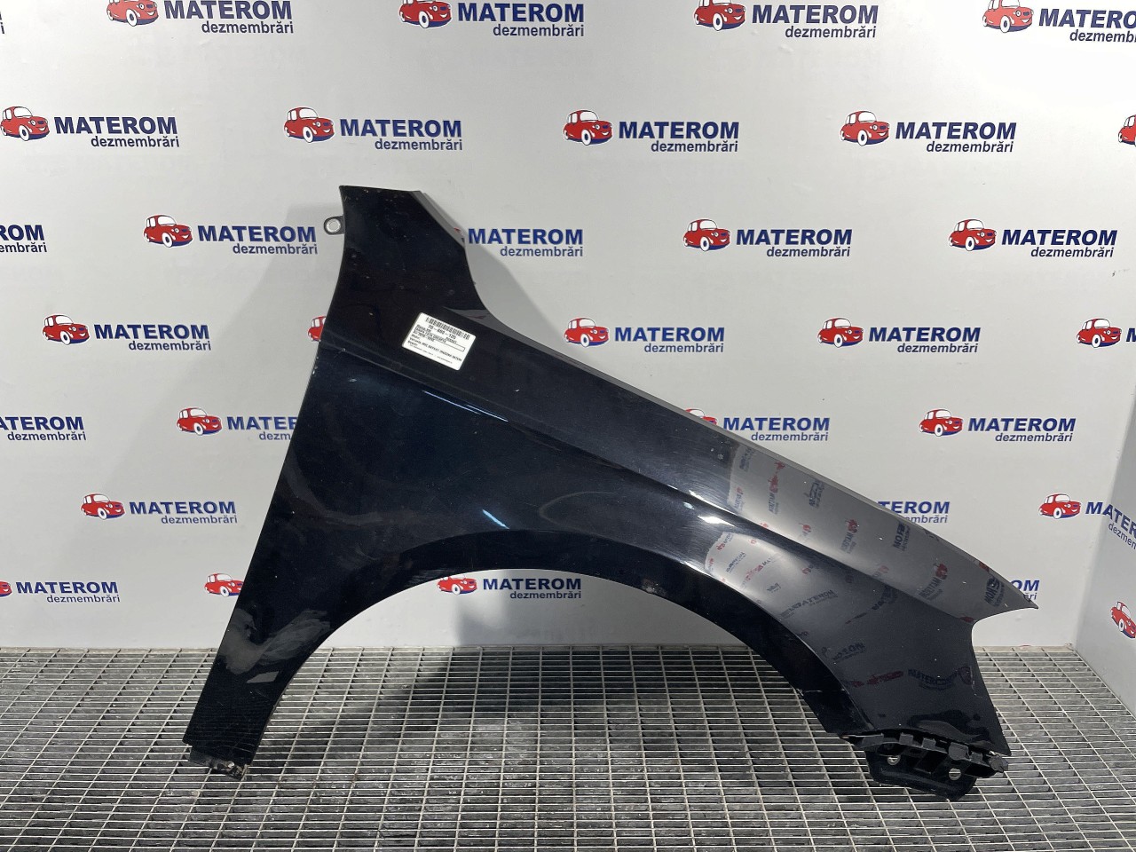 ARIPA FATA DREAPTA VW PASSAT PASSAT - - (2010 2015)