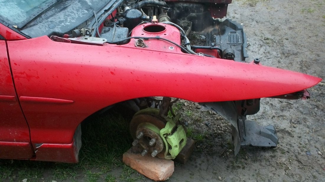 Aripa fata Ford Probe 2 in stare foarte buna (pret pe bucata).