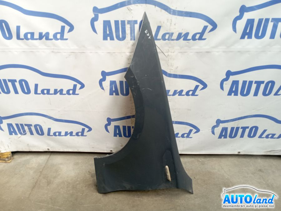 Aripa Fata Stanga BMW 1 E81,E87 2004