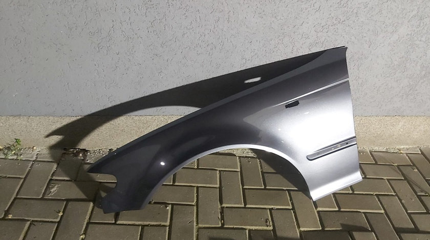 Aripa Fata Stanga BMW E46 An 2002-2005 Gri Inchis