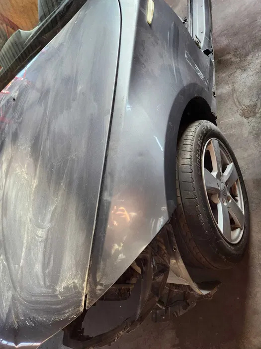 Aripa fata stanga BMW seria 1 E81 / 87