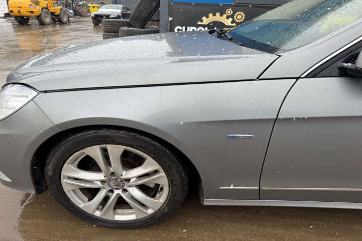 Aripa fata stanga culoare 792 Argintiu Palladium Mercedes-Benz E-Class W212 [2009 - 2013]