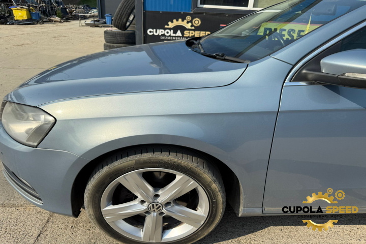 Aripa fata stanga culoare LC7Z Volkswagen VW Passat B7 [2010 - 2015] 2.0TDI CFF