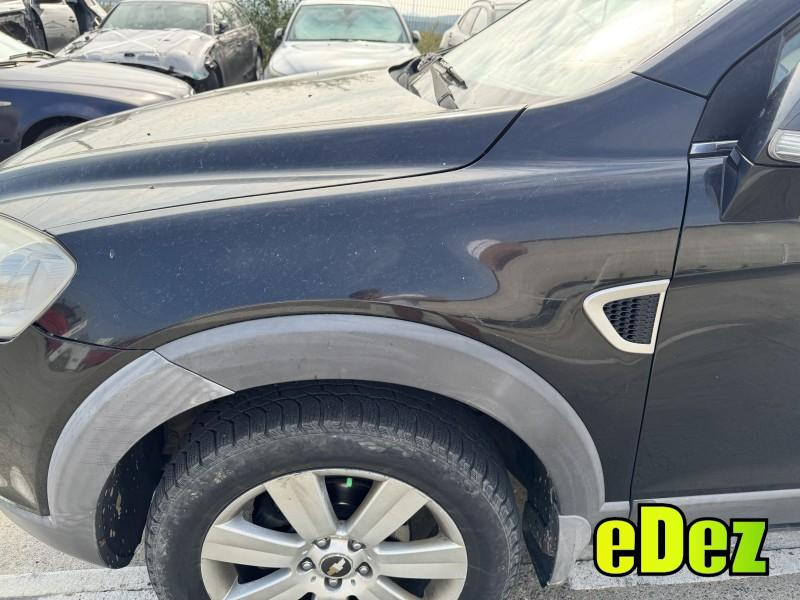 Aripa fata stanga culoare neagra Chevrolet Captiva (2006-2010) [C100, C140]