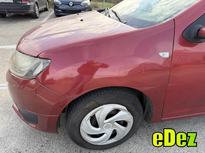 Aripa fata stanga culoare rosie Dacia Sandero 2 (2012-2017)