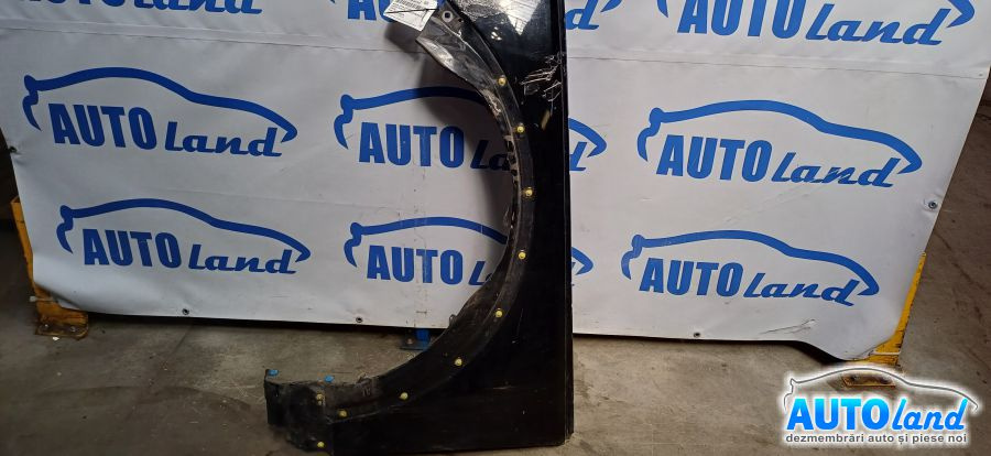 Aripa Fata Stanga Land Rover DISCOVERY III TAA 2004-2009