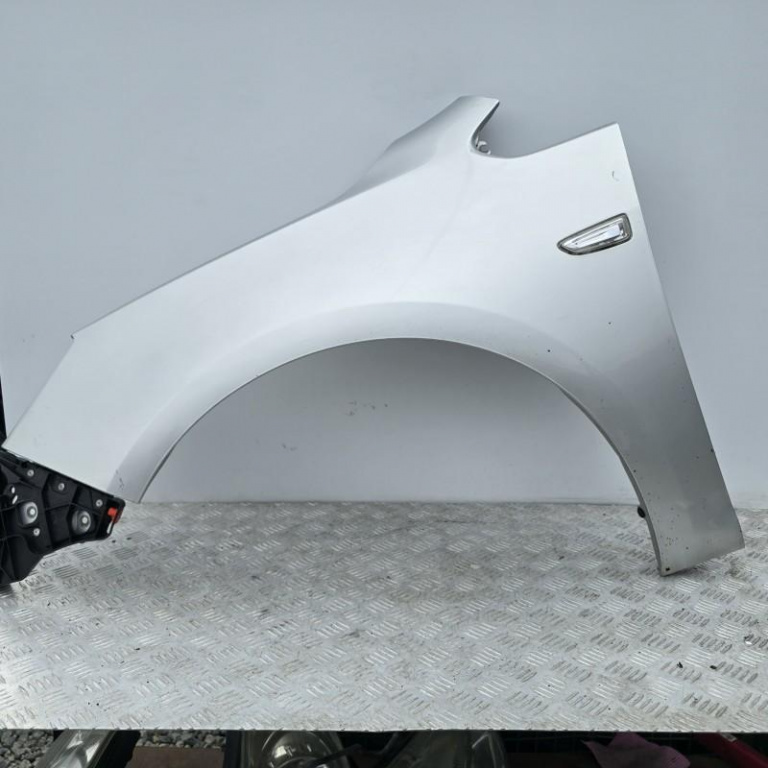 Aripa fata stanga Opel Astra J 2009-2012
