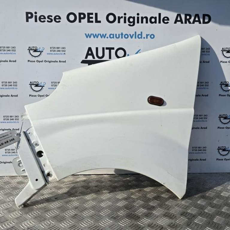 Aripa fata stanga Opel Vivaro 2001-2006
