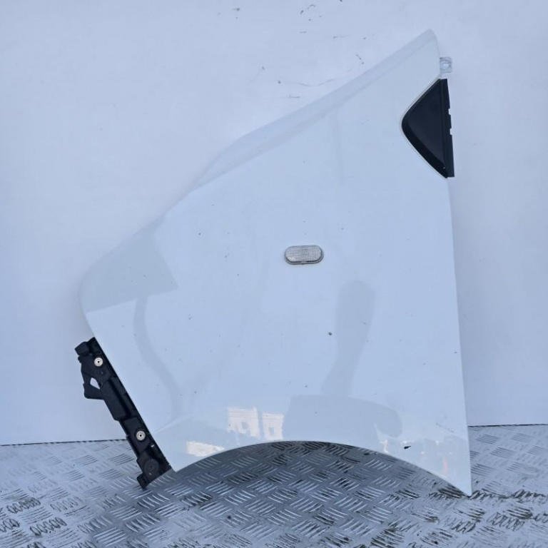 Aripa fata stanga Opel Vivaro B 2014-2019