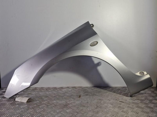 Aripa fata stanga Peugeot 307 2001-2008