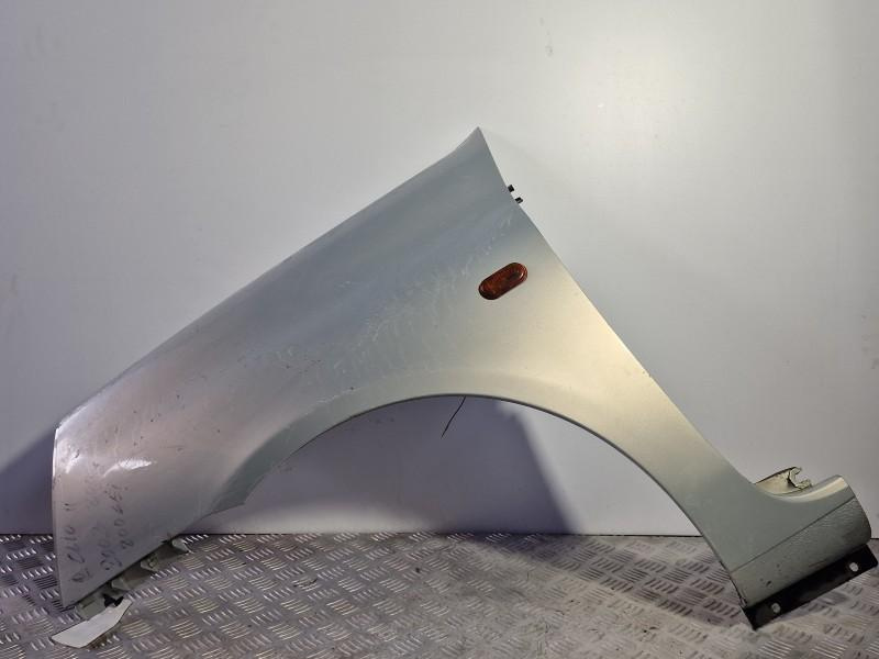 Aripa fata stanga Renault Clio 2 1998-2005