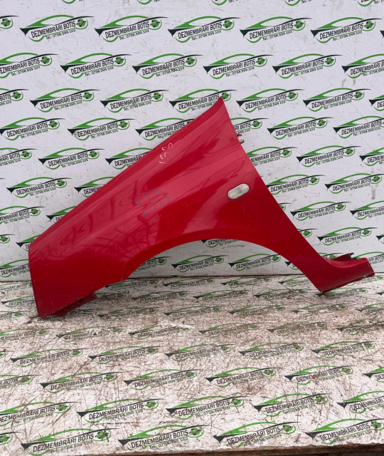 Aripa fata stanga Renault Symbol [facelift] [2002 - 2006] Sedan 1.5 dCi MT (65 hp)