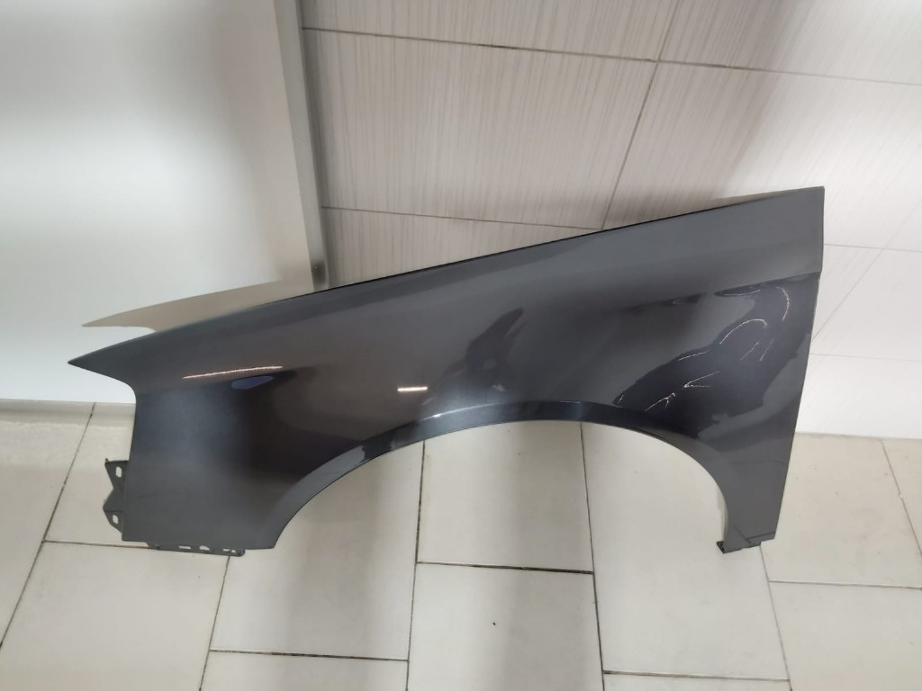 Aripa Fata Stanga VW Passat B6 An 2005 2006 | 2007 2008 | 2009 2010 | 2011 (L47T (Gri))