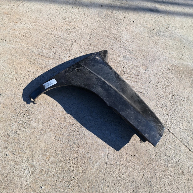 Aripa Fiat Doblo (223, 119) 2000-2009 Negru Dreapta Fata 09450111, 39038096 Rhibo