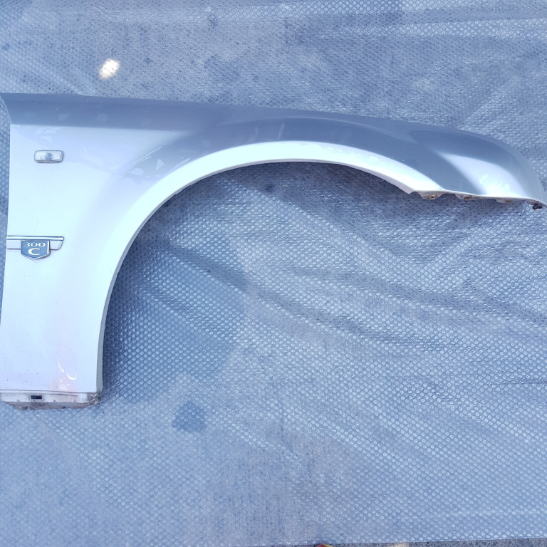 Aripa Gri,dreapta,fata Chrysler 300 C (LX) 2005 - 2010 Benzina