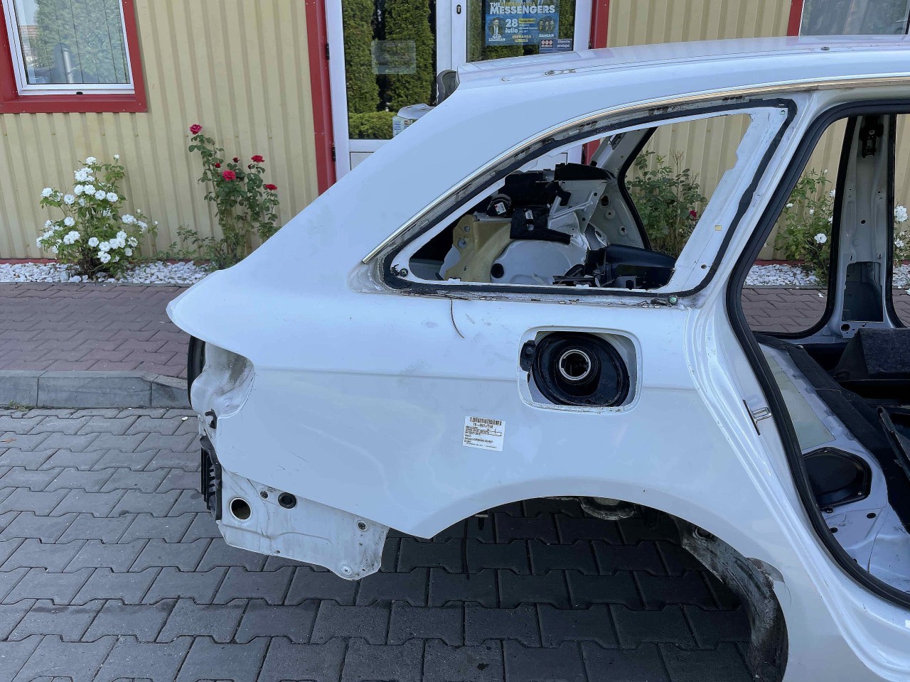 ARIPA SPATE DREAPTA AUDI A4 - - (2012 2015)
