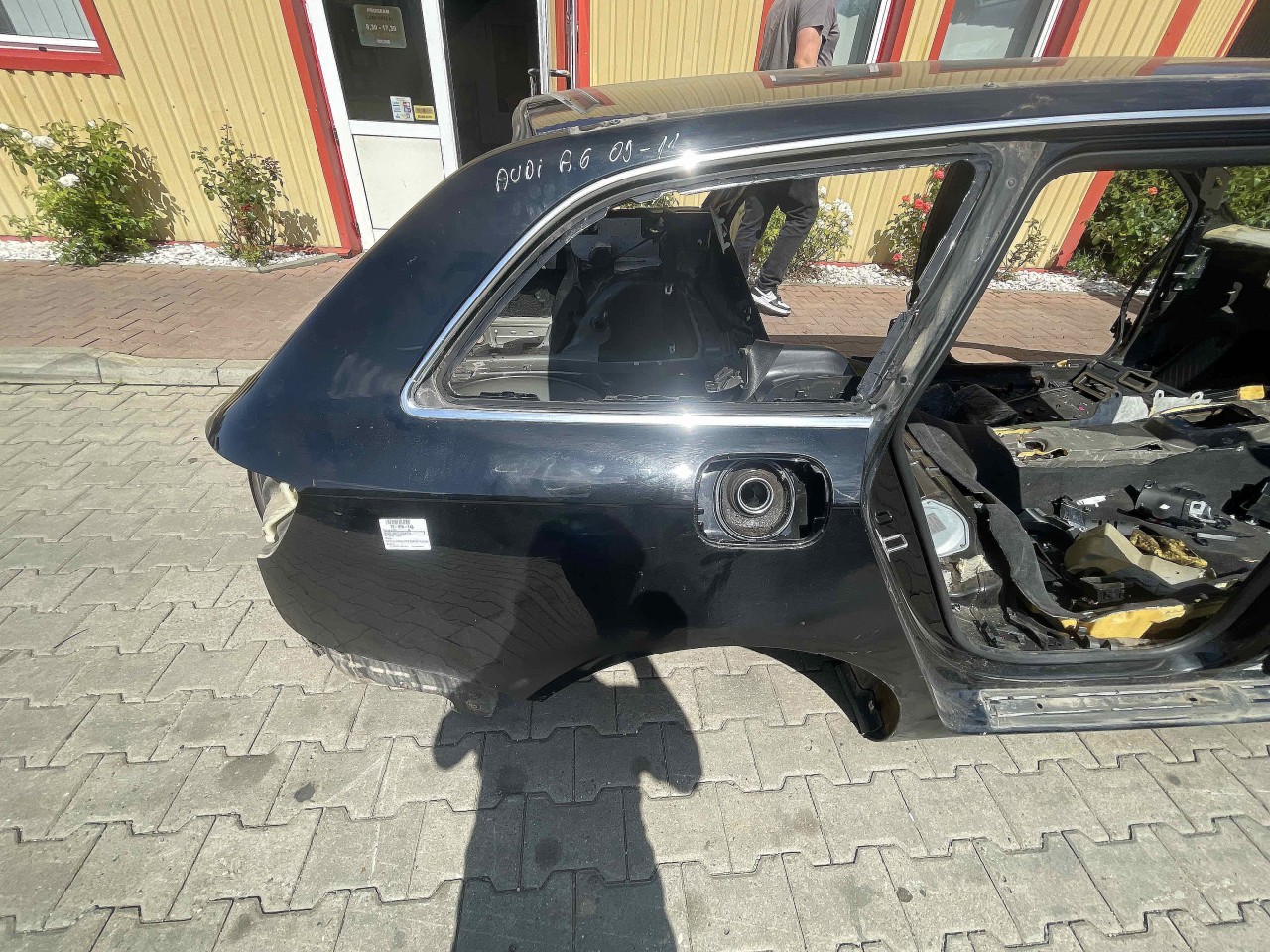 ARIPA SPATE DREAPTA AUDI A6 - - (2009 2011)