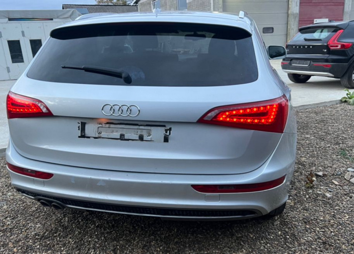 Aripa spate dreapta Audi Q5 8R [facelift] [2012 - 2017]