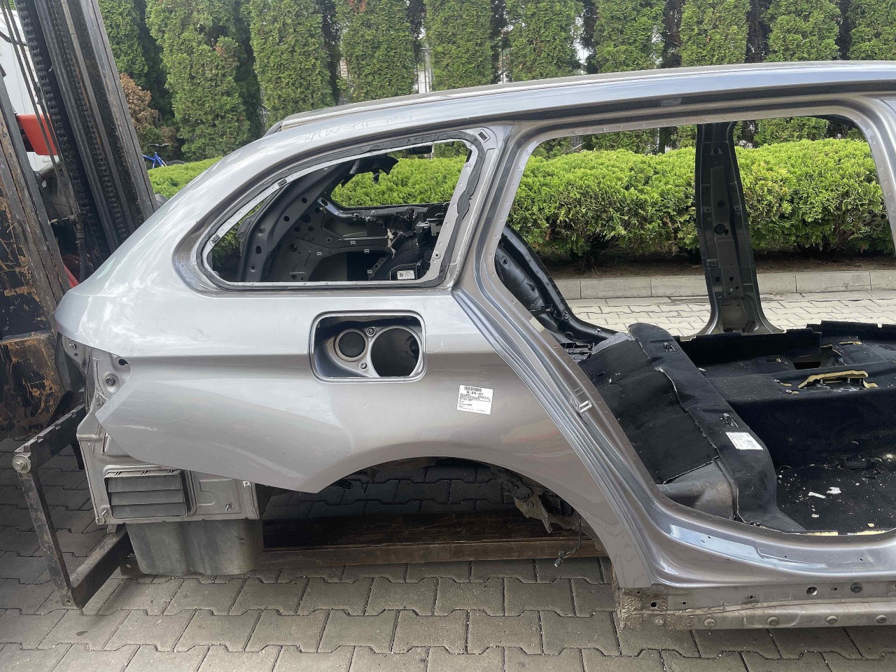 ARIPA SPATE DREAPTA BMW SERIA 5 F 11 - - (2010 2014)