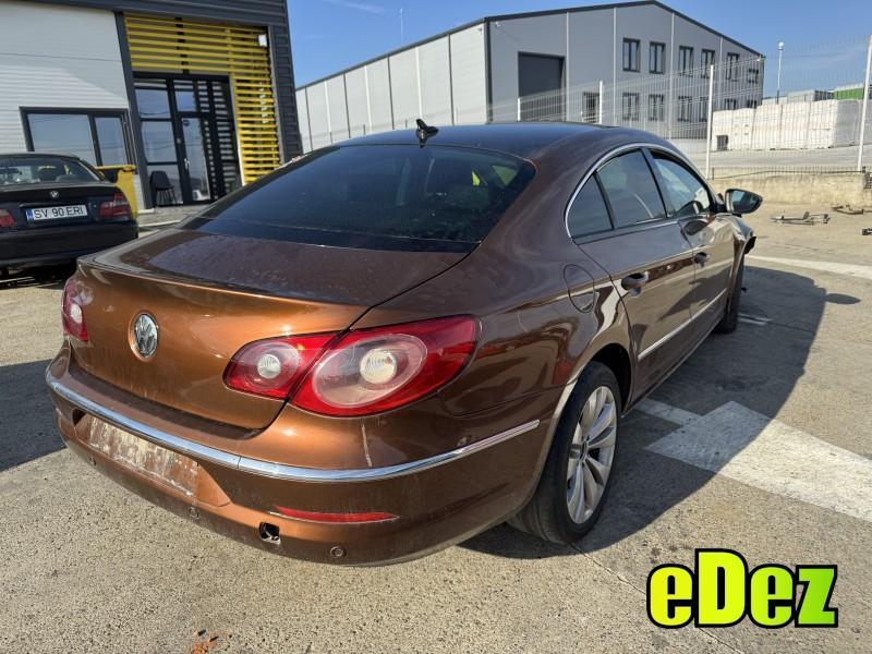Aripa spate dreapta culoare maro - lc8y Volkswagen Passat CC (2008-2012)
