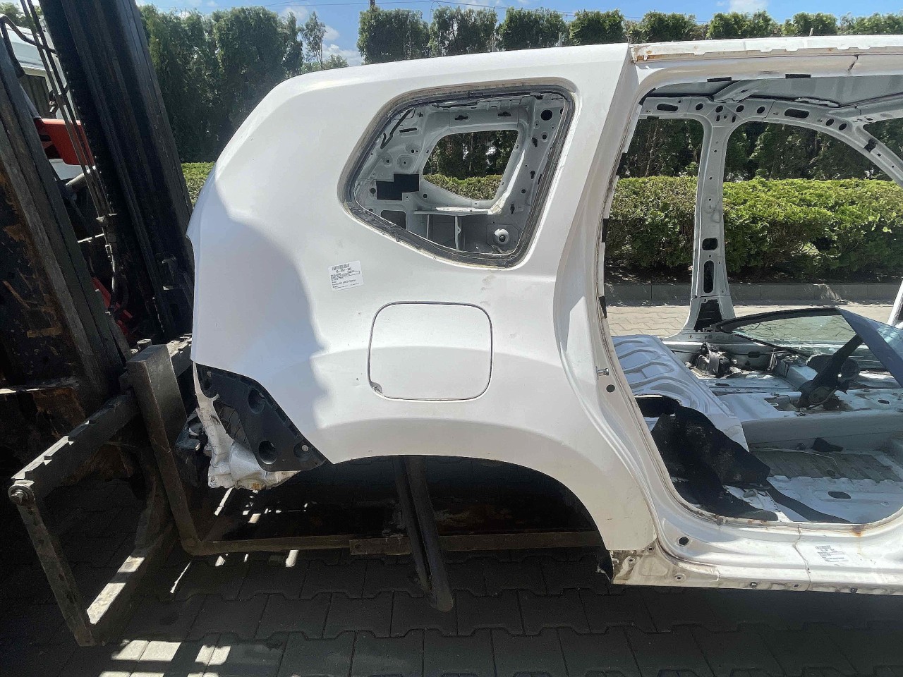 ARIPA SPATE DREAPTA DACIA DUSTER DUSTER - - (2010 2013)