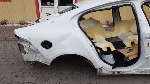 ARIPA SPATE DREAPTA JAGUAR XF - - (2007 2011)