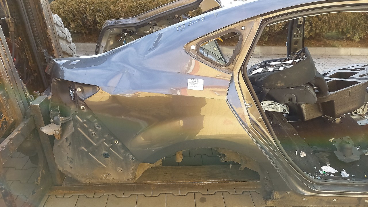 ARIPA SPATE DREAPTA MAZDA 6 6 - - (2010 2012)