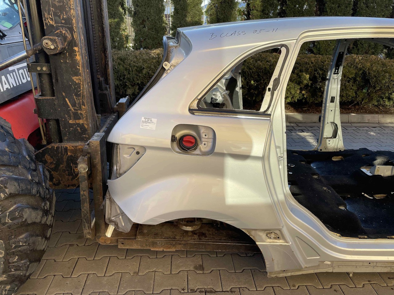 ARIPA SPATE DREAPTA MERCEDES B-CLASS - - (2005 2011)