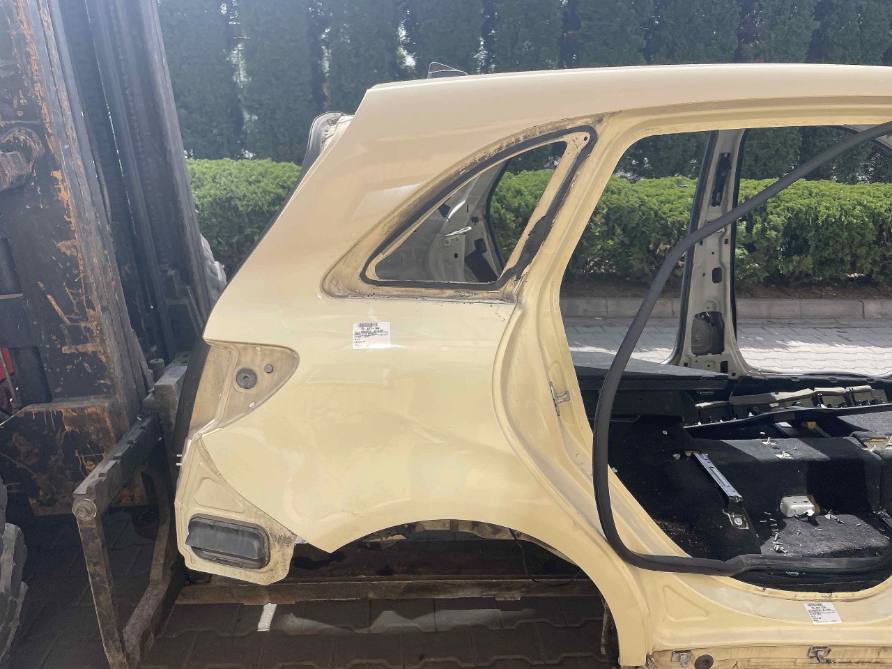 ARIPA SPATE DREAPTA MERCEDES B-CLASS B-CLASS - - (2011 2018)