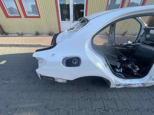 ARIPA SPATE DREAPTA MERCEDES C-CLASS C-CLASS - - (2014 2018)