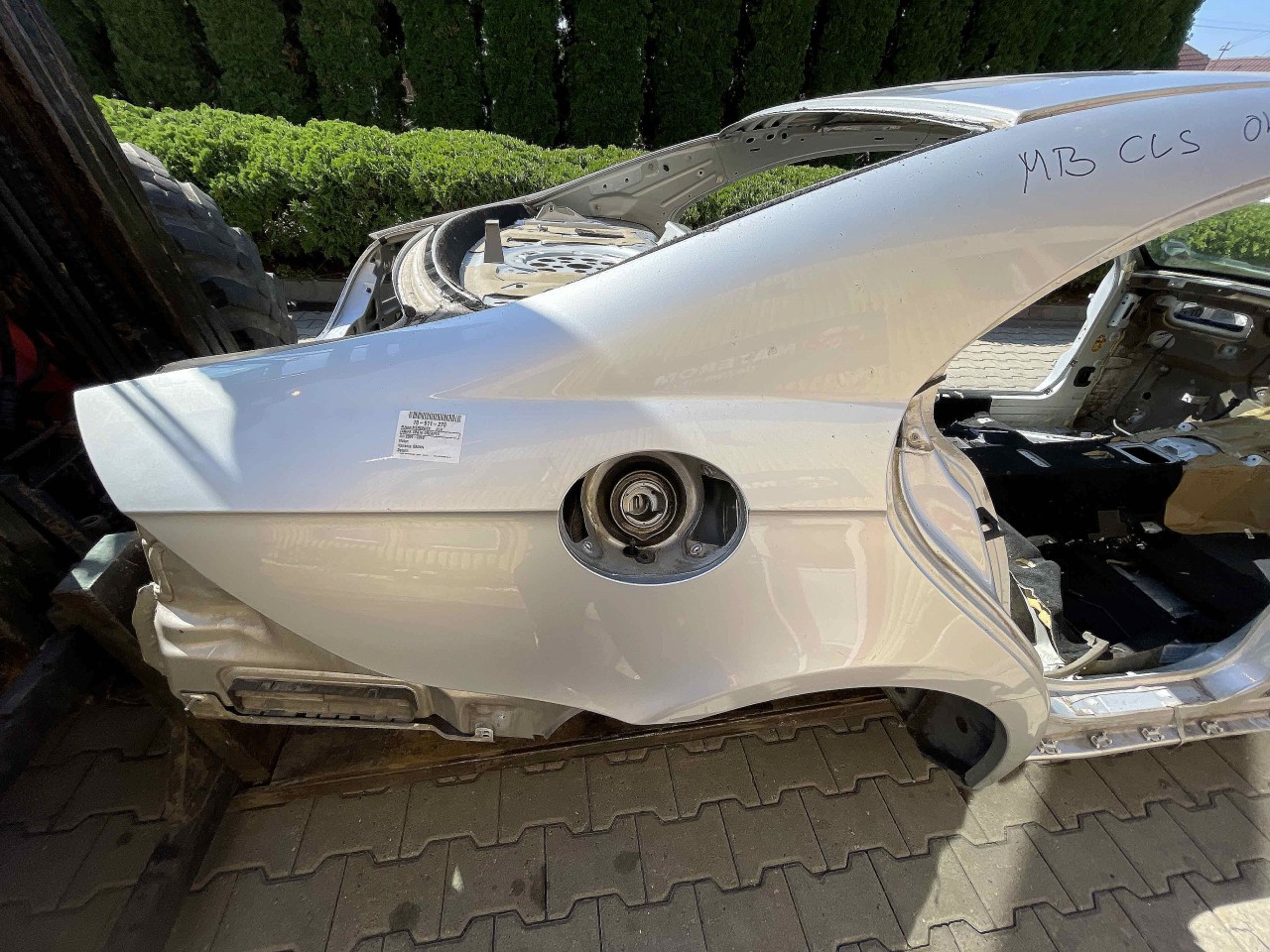 ARIPA SPATE DREAPTA MERCEDES CLS - - (2004 2010)